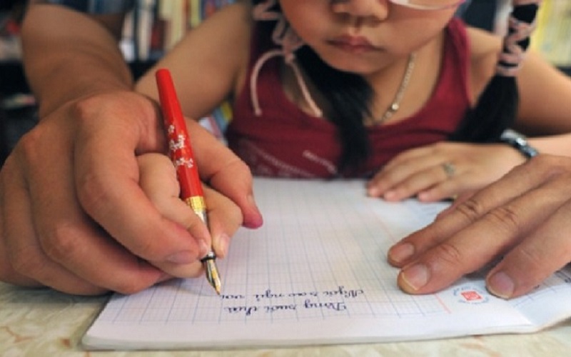 Tập viết chữ đẹp cho trẻ có quan trọng không?