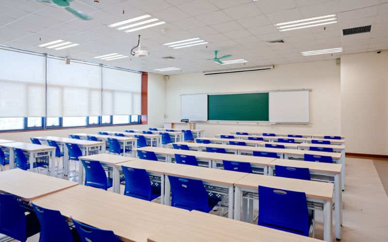 So sánh về cơ sở vật chất