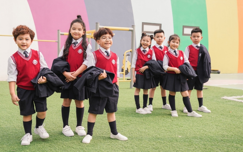 Thiết kế đồng phục linh hoạt theo mùa